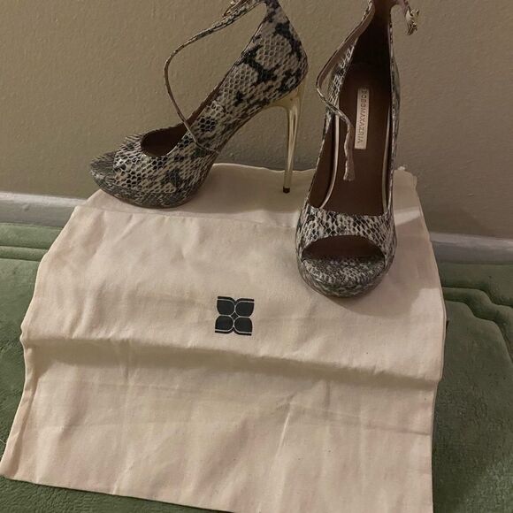 BCBG MaxAzaria snake print stilettos - Picture 4 of 8